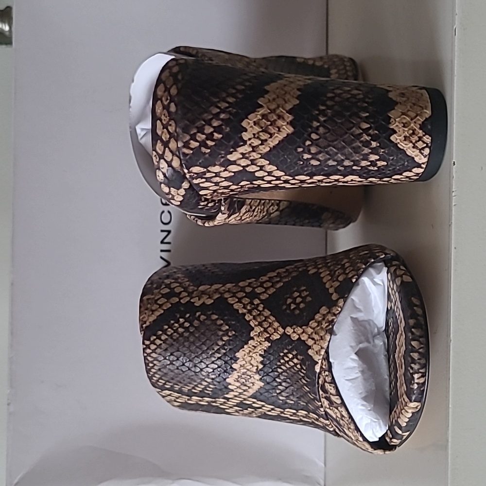 VINCE Leather Mules - Picture 7 of 11